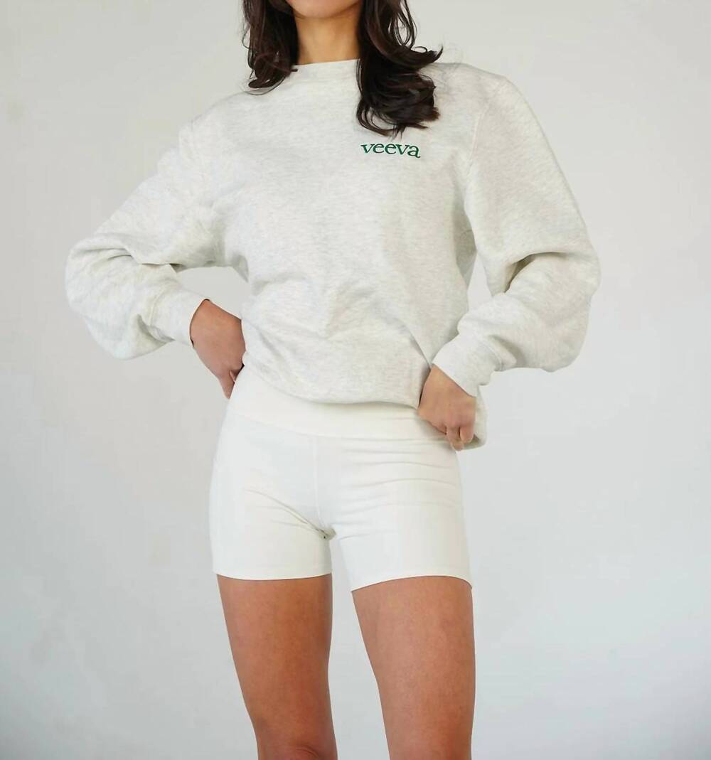 NEW VEEVA birdie shorts in ivory